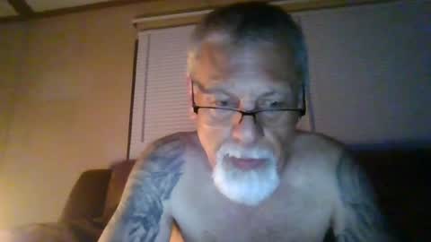 Snapshot of laidbackluxury chatting on June 15, 2026, 7:43 am laidbackluxury online show from June 15, 2026, 7:43 am
