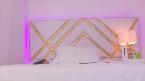 Snapshot of lailastilwills chatting on October 4, 2025, 3:21 pm Laila Stilwills online show from October 4, 2025, 3:21 pm