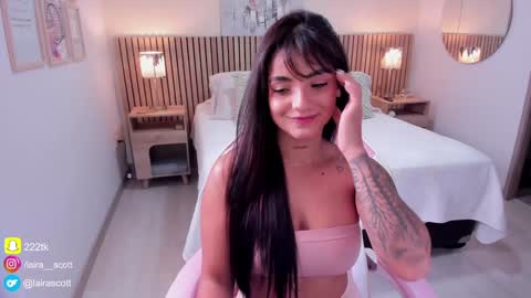 Laira online show from January 14, 2025, 9:30 pm