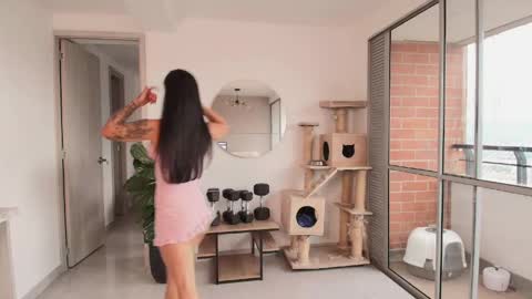 Snapshot of laira_scott chatting on April 13, 2026, 8:47 pm Laira online show from April 13, 2026, 8:47 pm