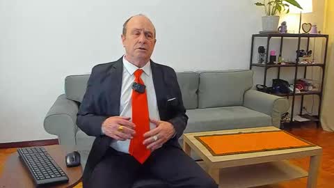 lajose52 online show from November 1, 2025, 3:58 pm