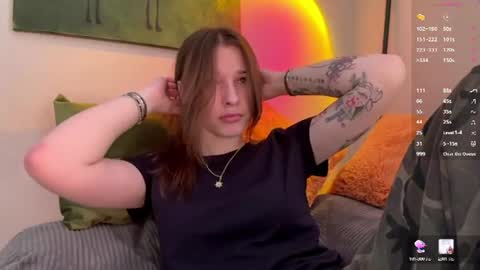 Snapshot of lakiaeskuchen chatting on June 19, 2026, 6:18 am Hello guys Im Ann online show from June 19, 2026, 6:18 am