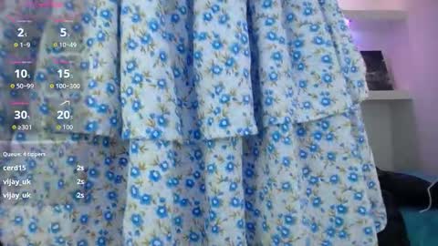 Lala clark online show from November 7, 2025, 1:11 pm