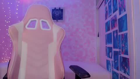 lala Moon online show from January 6, 2026, 12:31 pm