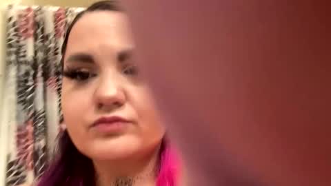 lalaaacx3 online show from February 17, 2025, 6:26 pm