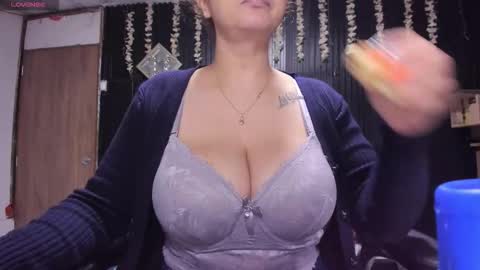  Sofi  online show from October 18, 2025, 10:49 am