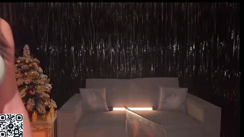 Ellina online show from December 23, 2024, 4:01 am