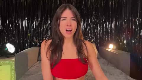 Ellina online show from November 11, 2025, 7:58 pm