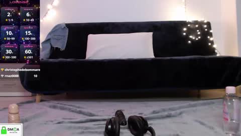 Lola online show from February 19, 2025, 6:43 pm