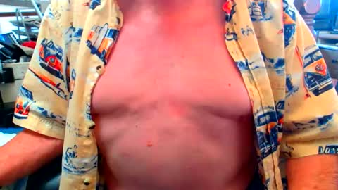 lamarbrazil online show from April 16, 2026, 11:29 pm