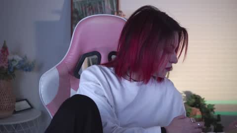 just call me Lana  and her security online show from January 18, 2025, 2:44 pm