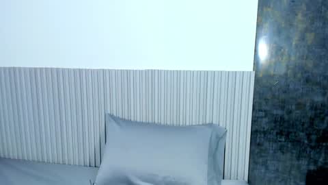 Lana online show from February 9, 2025, 2:17 am