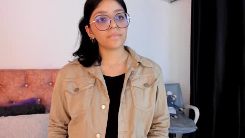 ... .          . ... online show from January 27, 2025, 9:33 pm