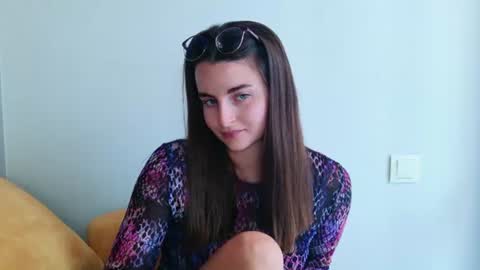 Snapshot of lana_gl chatting on June 29, 2026, 10:15 am lana_gl online show from June 29, 2026, 10:15 am