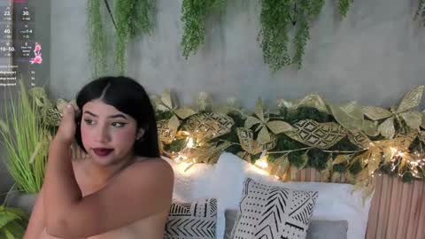 Snapshot of lana_lann chatting on December 18, 2024, 7:19 pm lana_lann online show from December 18, 2024, 7:19 pm