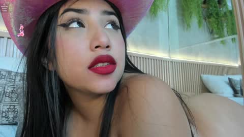 Snapshot of lana_lann chatting on January 24, 2025, 5:53 pm lana_lann online show from January 24, 2025, 5:53 pm