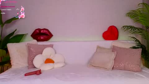 Milana online show from September 15, 2025, 2:33 am