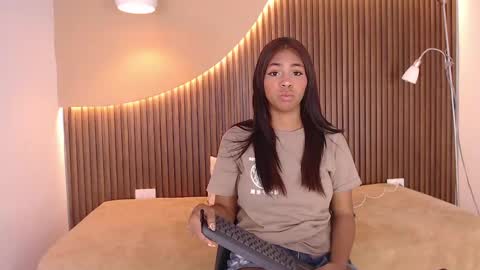 katiuska online show from February 19, 2025, 8:52 pm