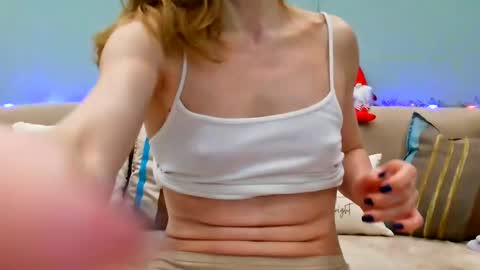 Snapshot of lanaangeldream chatting on January 27, 2025, 10:06 pm Lana online show from January 27, 2025, 10:06 pm