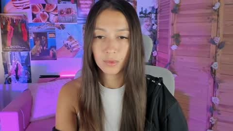 LanaBakers NONUDE MODEL online show from February 5, 2025, 2:40 am