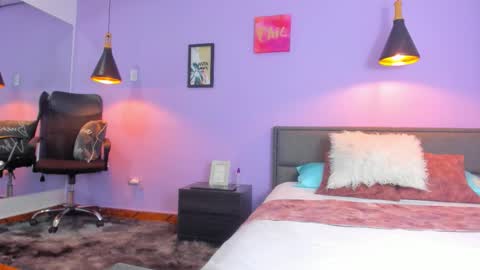 Lana Blake online show from February 18, 2026, 12:01 pm