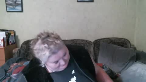 lanacat555 online show from March 9, 2025, 4:00 pm