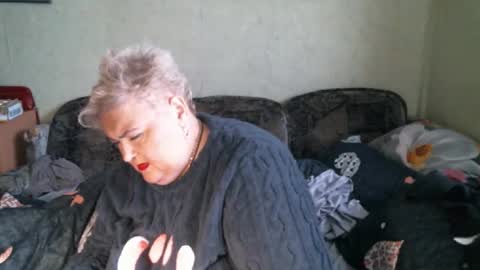 lanacat555 online show from December 17, 2025, 12:22 pm