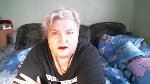 lanacat555 online show from January 6, 2026, 7:45 am