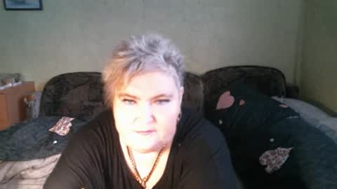 lanacat555 online show from April 9, 2026, 3:28 am