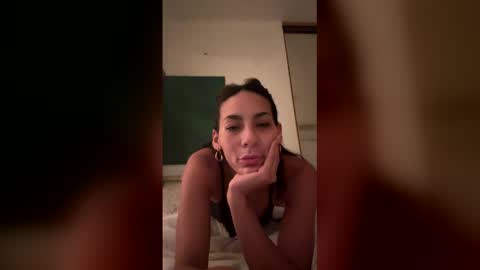 lanakane313 online show from May 27, 2026, 2:19 am