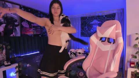 L A N A  online show from February 8, 2025, 11:55 am