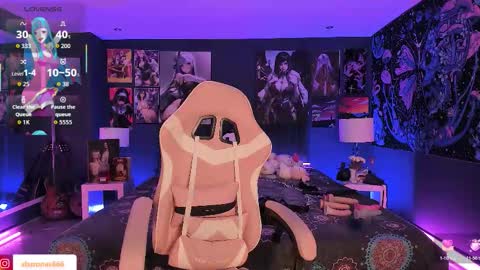 L A N A  online show from November 5, 2025, 12:49 pm