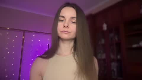 Lana online show from February 22, 2025, 6:08 pm