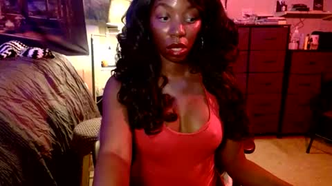lanaluxxe4 online show from November 8, 2025, 12:11 am