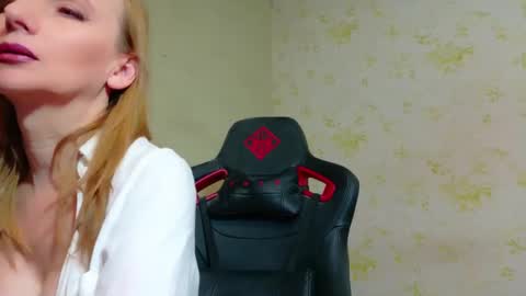 Snapshot of lanasweet9 chatting on December 31, 2024, 5:18 pm Lana online show from December 31, 2024, 5:18 pm