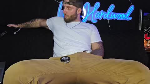 Snapshot of lancehardwood222 chatting on December 19, 2024, 1:28 am LANCE online show from December 19, 2024, 1:28 am