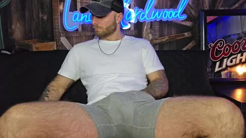 Snapshot of lancehardwood222 chatting on January 26, 2025, 2:35 am LANCE online show from January 26, 2025, 2:35 am