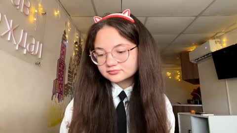 Alex online show from October 5, 2025, 8:23 am