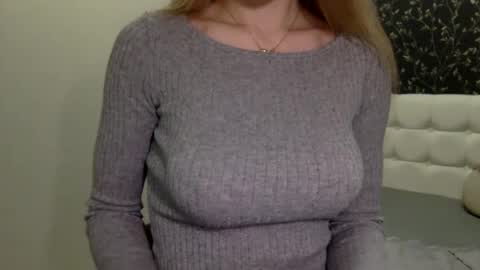 langoria online show from February 23, 2025, 3:51 pm