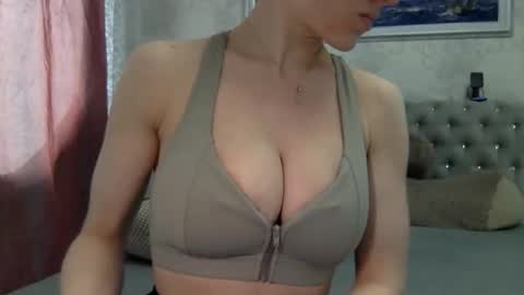 langoria online show from April 18, 2026, 10:30 am