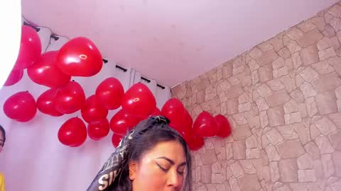 lapeligrosa_ online show from March 8, 2025, 12:30 pm