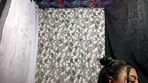 Snapshot of lapeligrosa_ chatting on May 3, 2026, 12:49 am lapeligrosa_ online show from May 3, 2026, 12:49 am