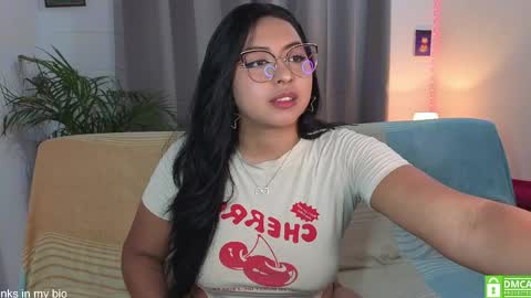 Lara  online show from April 10, 2026, 11:42 pm