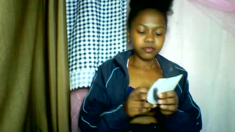 lara_belle online show from June 15, 2026, 10:28 am