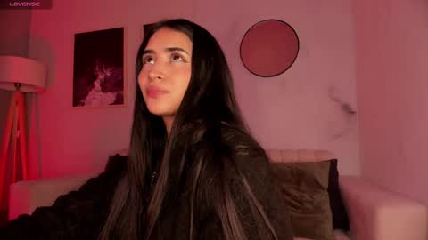 Lara Madisson online show from October 5, 2025, 5:39 am