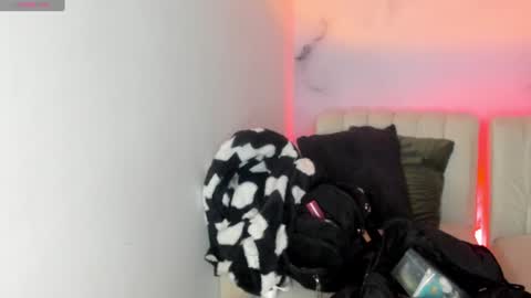 Snapshot of lara_madisson chatting on July 7, 2026, 4:26 am Lara Madisson online show from July 7, 2026, 4:26 am