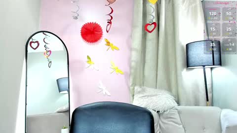      700  200   online show from February 15, 2025, 6:23 am