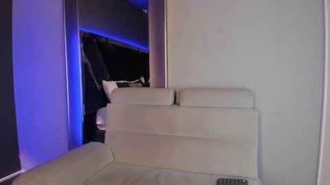 Snapshot of larabrook chatting on March 14, 2026, 12:10 pm Lara online show from March 14, 2026, 12:10 pm