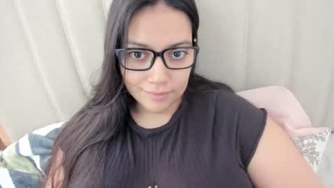 lara online show from October 8, 2025, 12:03 pm