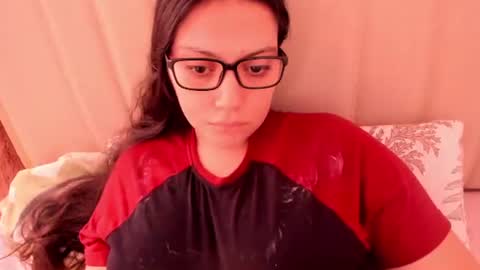 lara online show from October 27, 2025, 7:29 pm